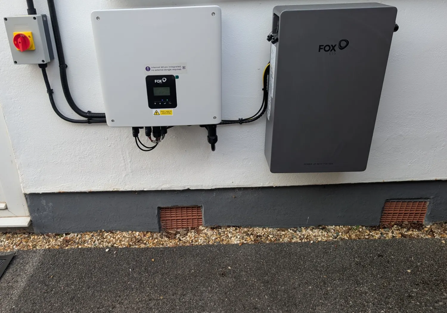 Fox ESS inverter and battery storage